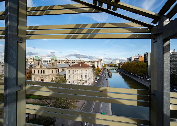 Holiday Inn Express Paris-Canal De La Villette